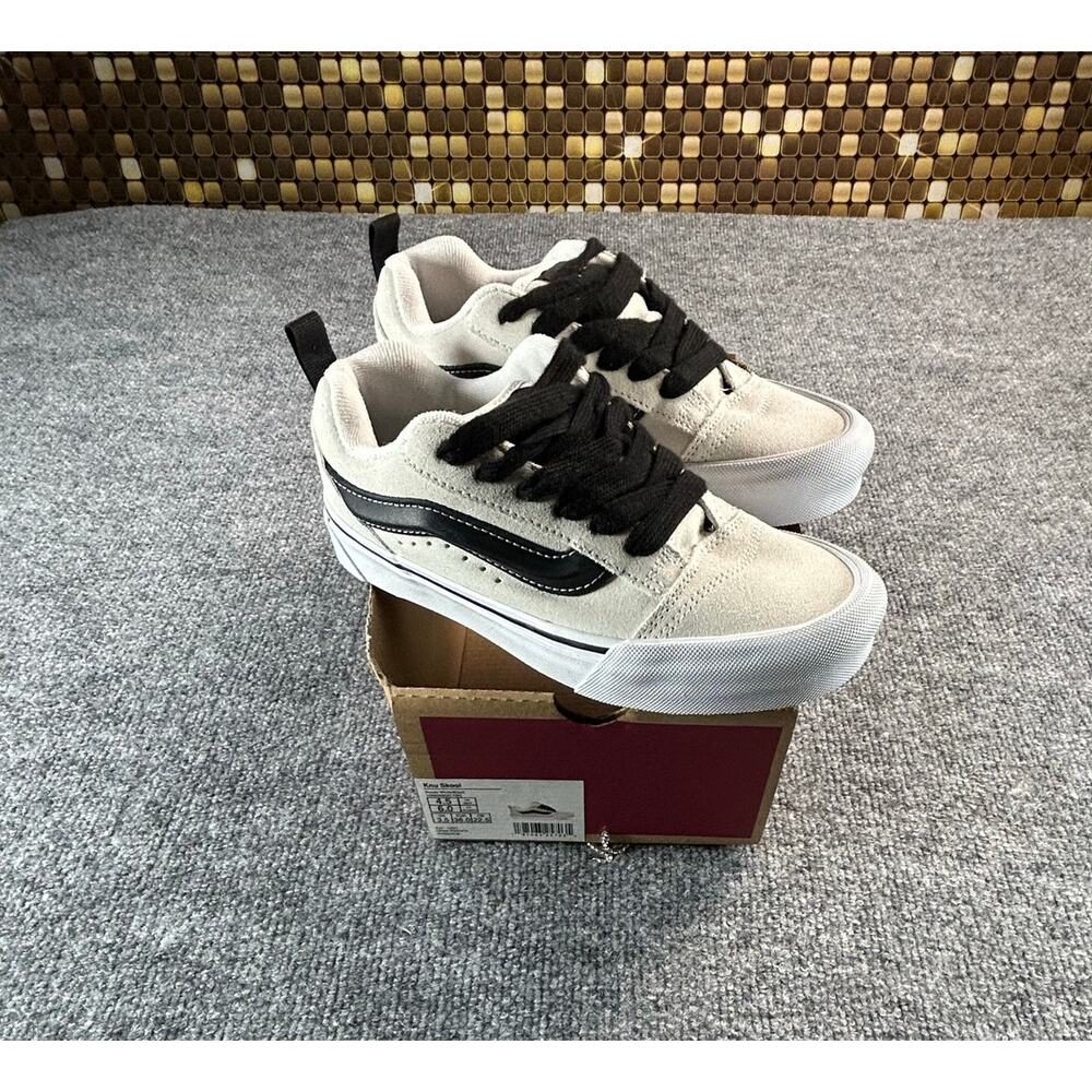 Vans Knu Skool Suede White Black Youth Shoes Size 4.5Y 6W - Picture 9 of 10